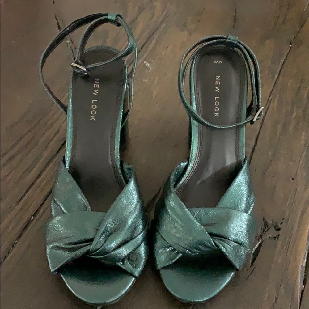 Festive H&M Metallic Dark Green Dressy Heels